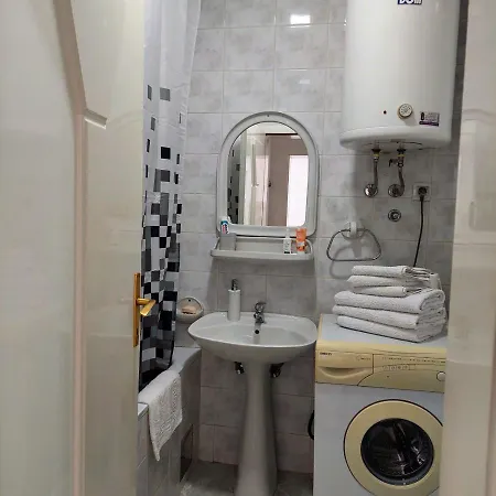 Stan Na Dan Alexa Sa Free Parkingom Daire Novi Sad Dış mekan fotoğraf
